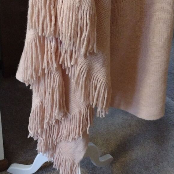 Layers by Lizden plus size poncho - Picture 9 of 12